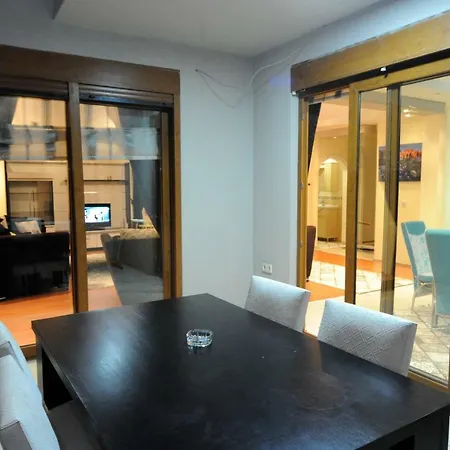 Lux Bektas 2 فيلة